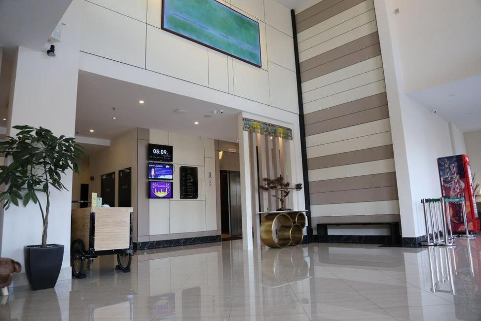Rivertel Teluk Intan Exterior foto